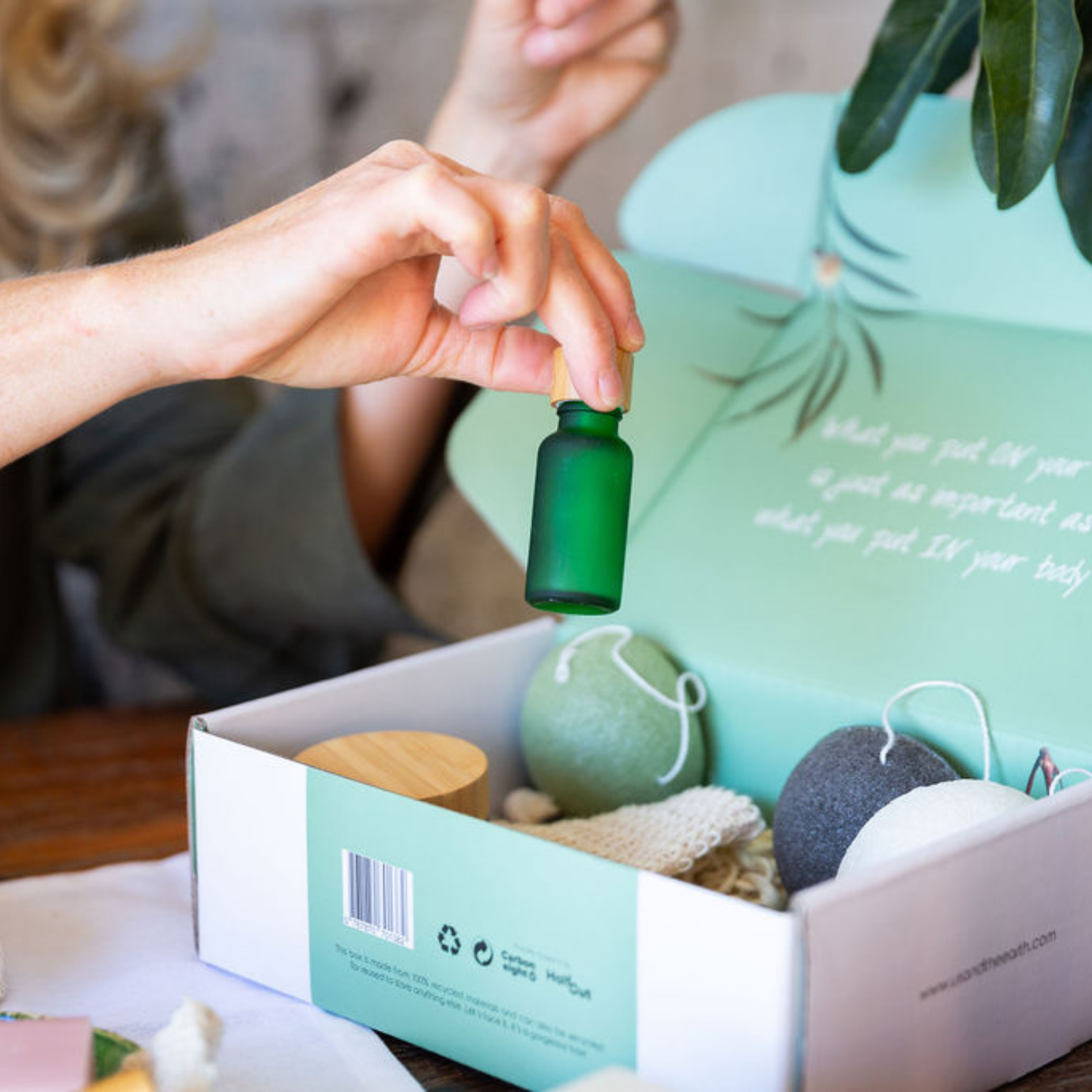 Frosted Green Glass Cosmetic Jar & Dropper - Bamboo Lids - Set of 2