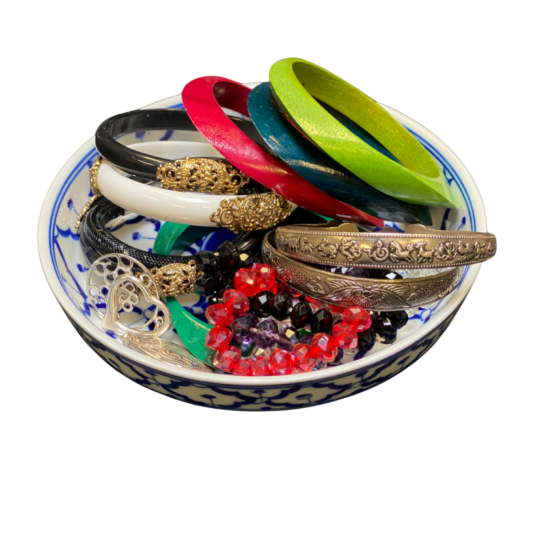 (re)love me || snack bowl trinket dish decorative plate