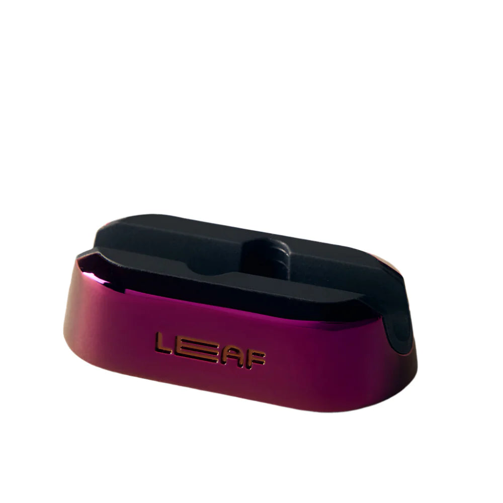 Leaf Shave | Dermaplaner Stand