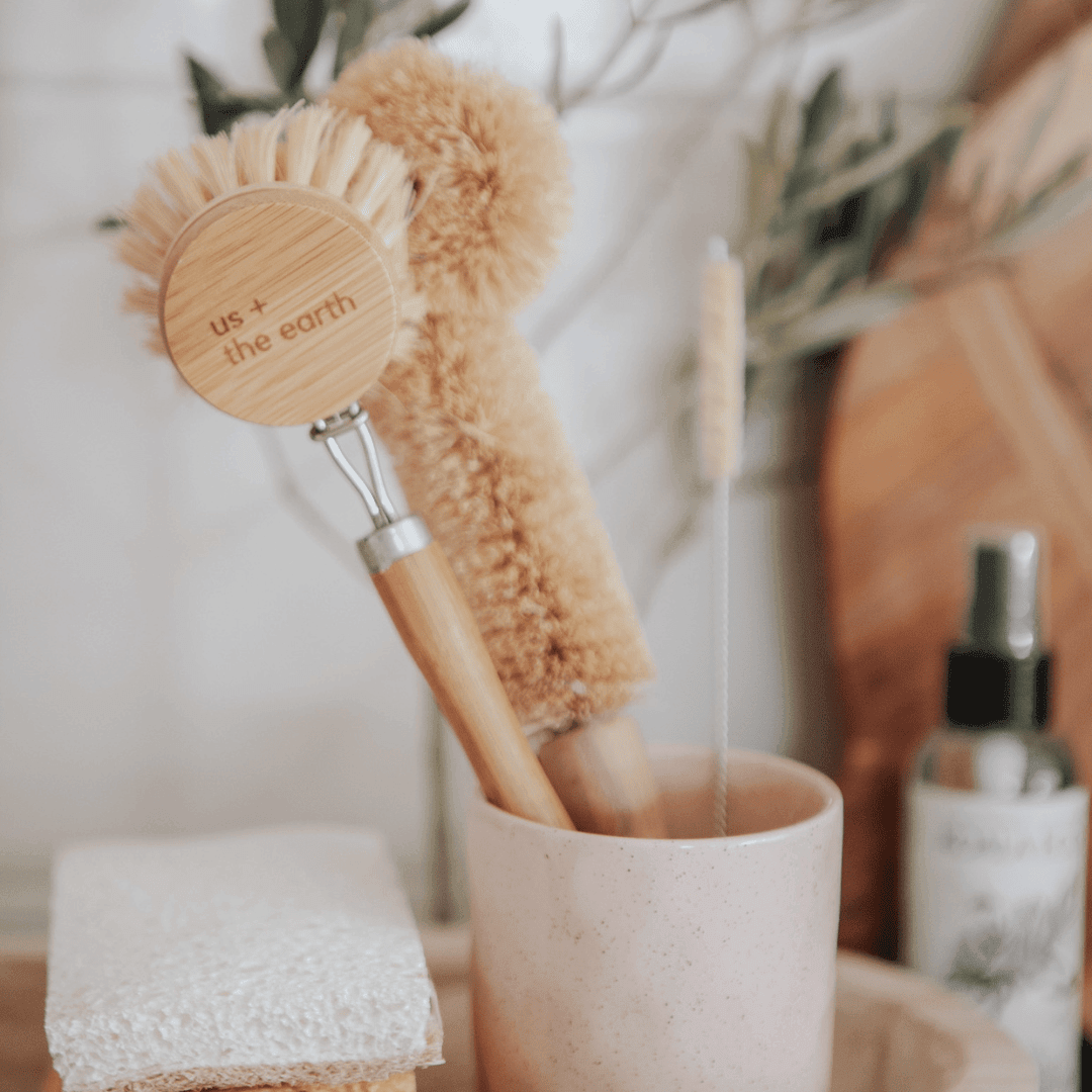 Us + The Earth | Eco Cleaning - Bamboo Scrubbing Brushes set of 4